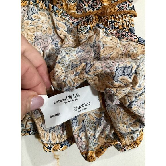 NEW Natural Life Mix & Match Smocked Crop Top Sz L Floral - Picture 8 of 9